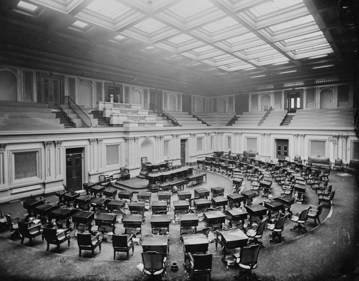 米国議会議事堂-第7チャンバー、1873年頃 作： アメリカの写真家