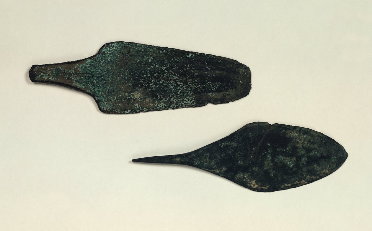 2つの短剣、2000-1800 BC（銅） 作： 先史時代