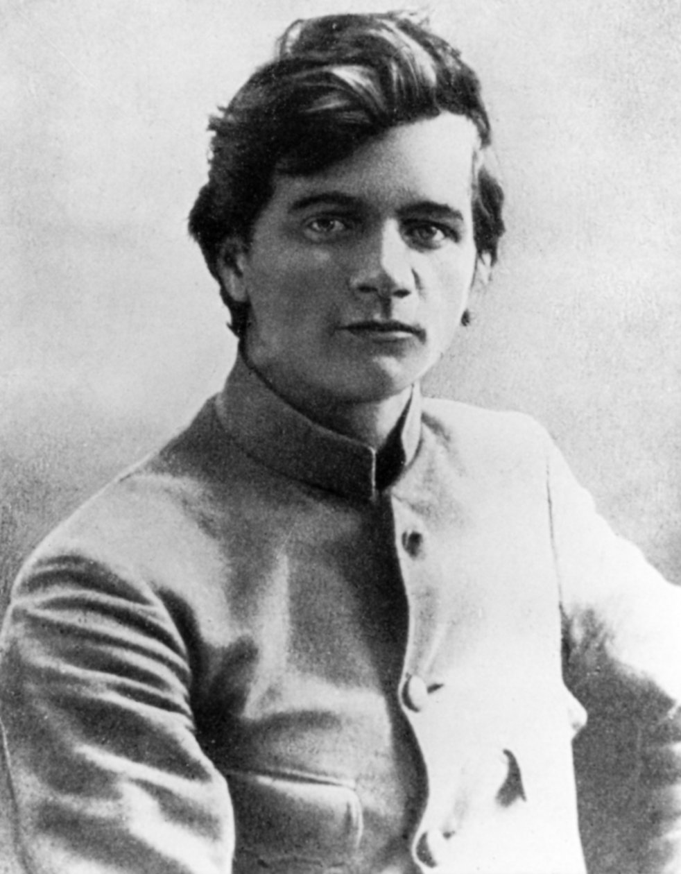 ソビエトの作家、アンドレイプラトノビッチクリメントフ、ペンネームで知られるアンドレイプラトノフ（1899-1951）。 作： 不明