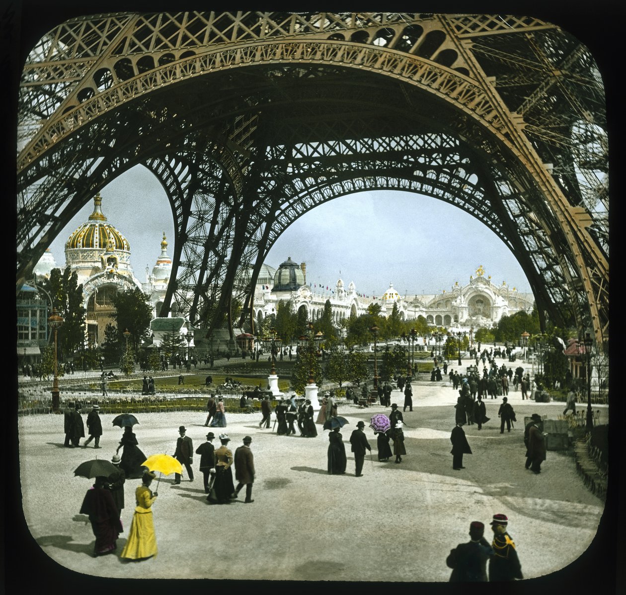 パリ万博：シャンドマルスとエッフェル塔、パリ、フランス、1900年（ランタンスライド） 作： フランスの写真家