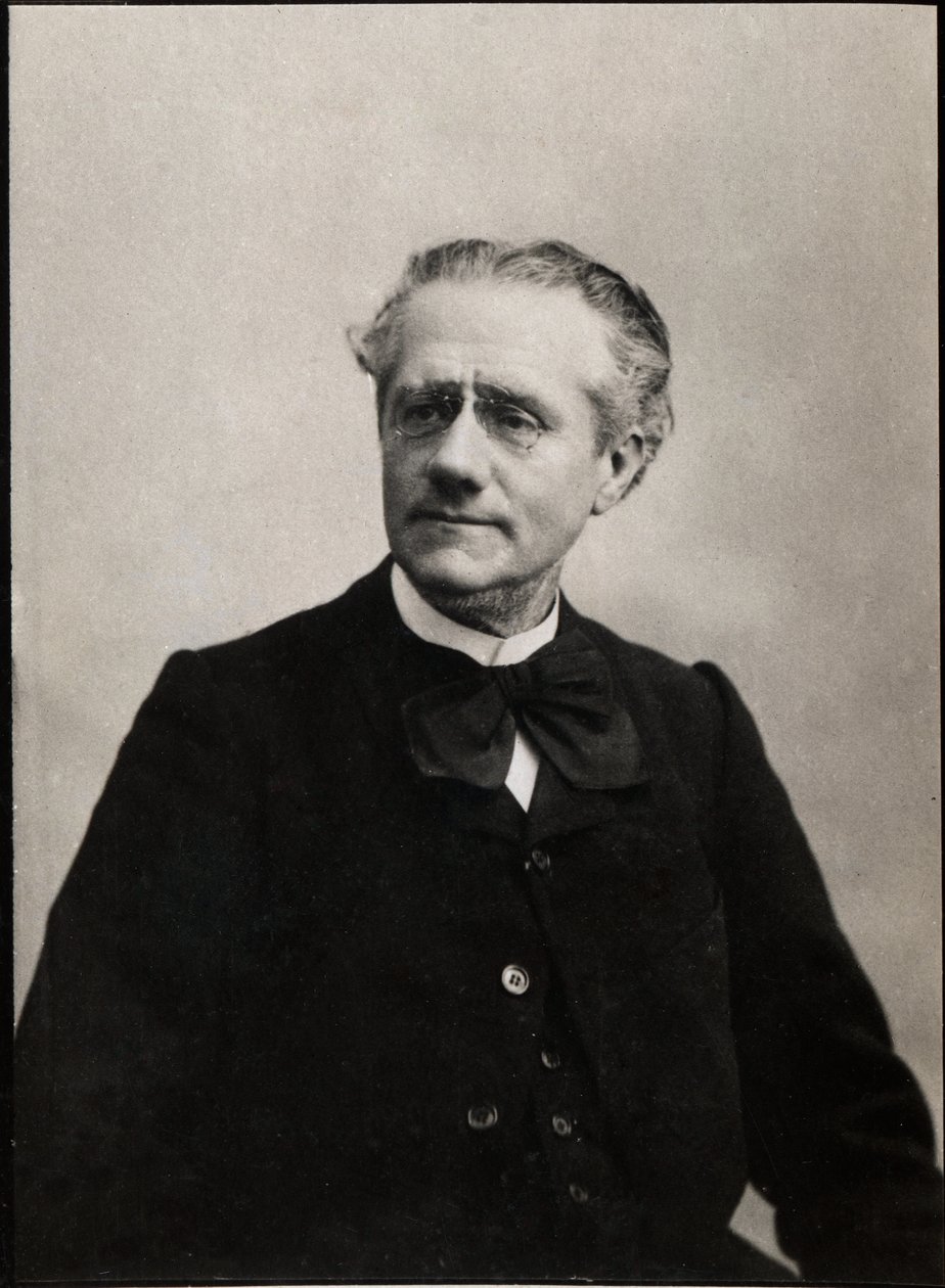 フランスの弁護士、ユージーン・プイエ（1835-1905）の肖像。 作： フランスの写真家