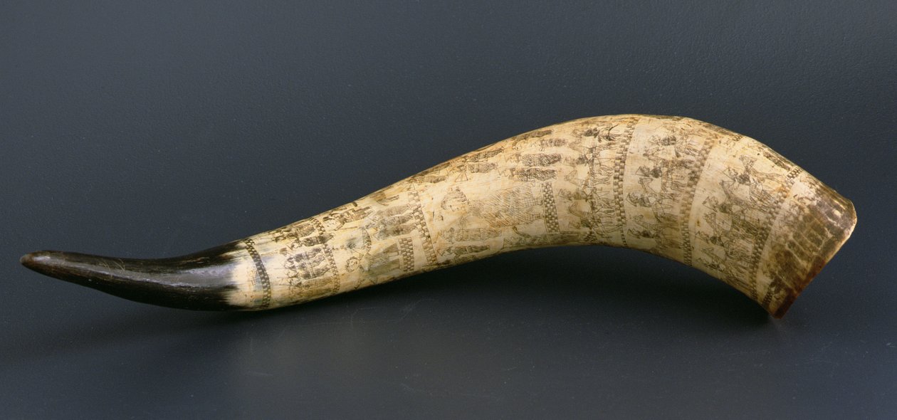 アングロズール戦争、北グニ南東アフリカ、1879年頃のシーンが刻まれた牛の角（牛の角） 作： アフリカ人