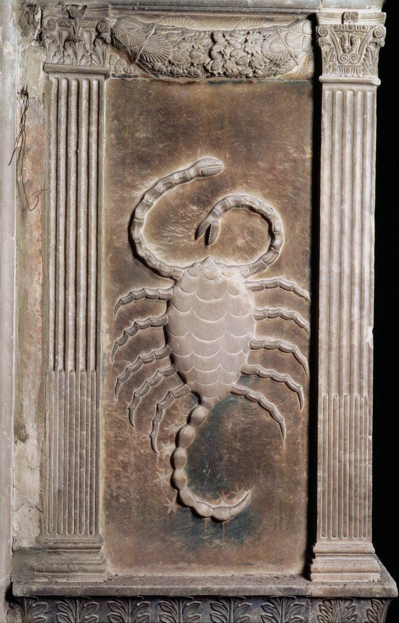 惑星のシンボルと黄道帯のサインを描いた一連のレリーフのサソリに代表される蠍座、c.1450（石膏） 作： アゴスティーノ・ディ・ドゥッチョ