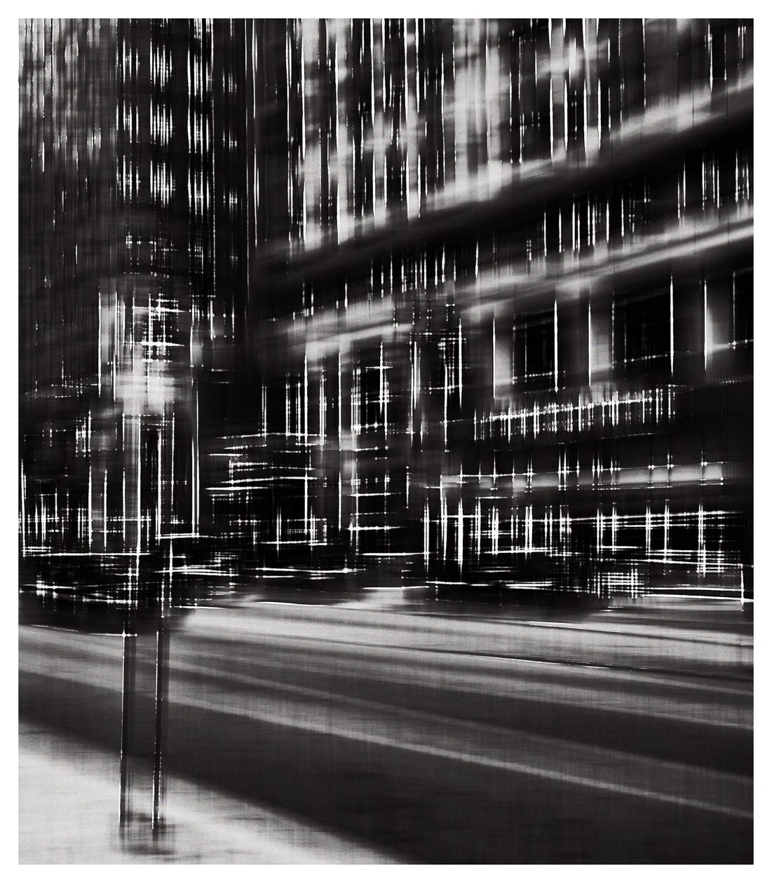 street in music notation, 2019 (photography) 作： アレックス・キャミンカー
