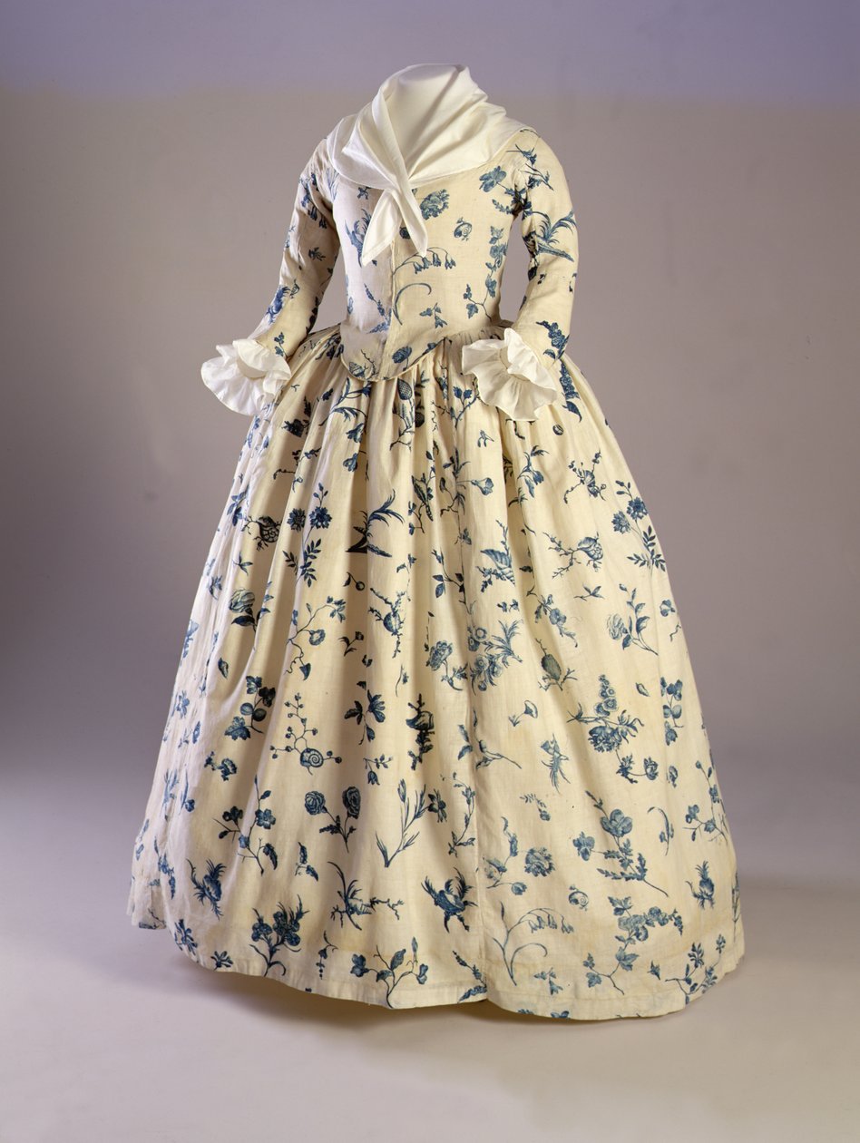 1780-90年、マサチューセッツ州のDeborah Sampsonが着用したガウン（プレート印刷リネン） 作： アメリカの学校