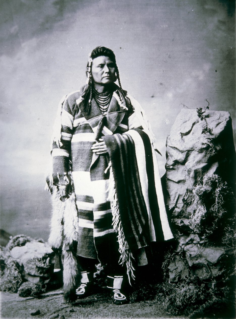 チーフ・ジョセフ（1840-1904）1880年頃（モノクロ写真 作： アメリカの写真家