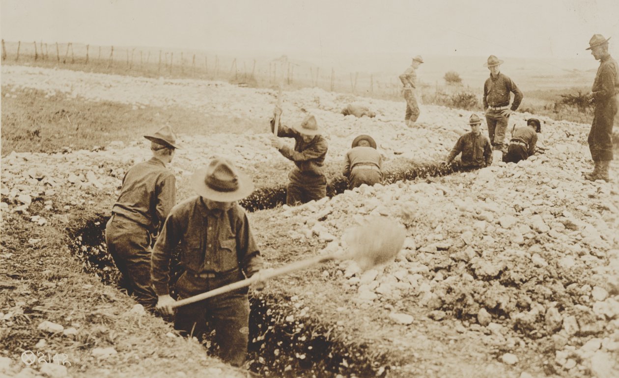 1917〜19年に掘り起こされたフランスの米海兵隊 作： アメリカの写真家
