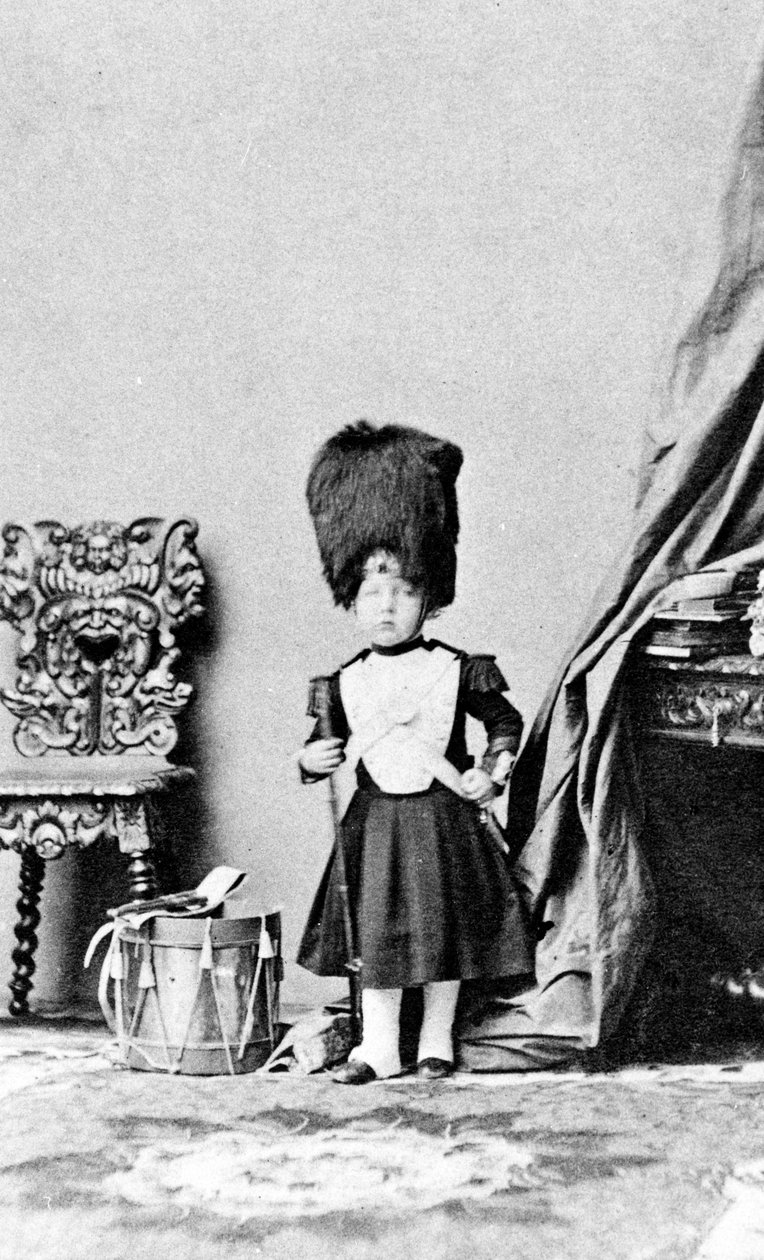 グレナディエガードのドラマーの制服を着た皇帝、1860年頃 作： アンドレ・アドルフ・ユージン・ディスデリ
