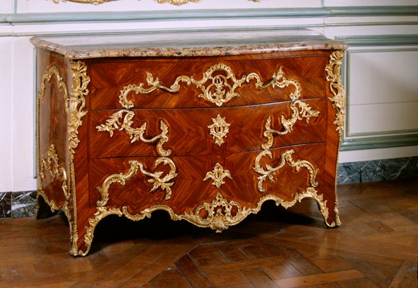 Louis XV チェストオブドロワーズ 作： アントワーヌ・ロバート・ゴードロー