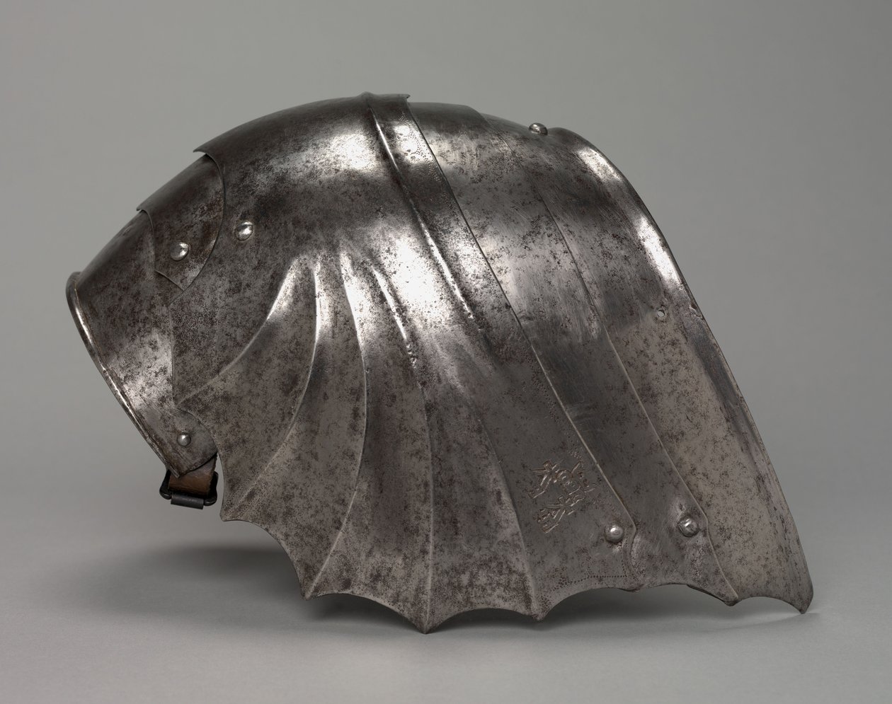 ゴシック扇形の肩甲、c.1485-1500（鋼） 作： アントニオ・ミサリア