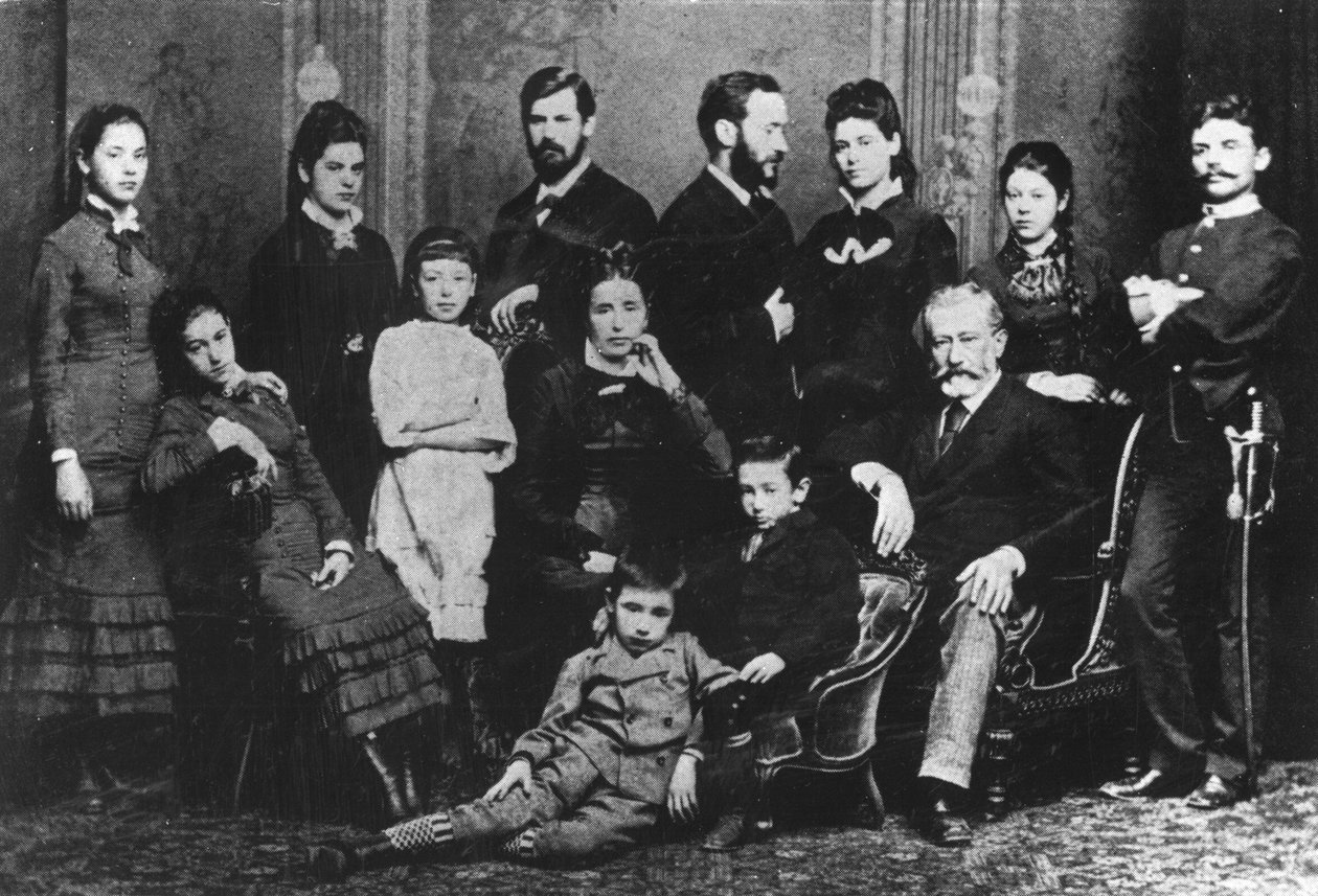 フロイト家、1876年 作： オーストリアの写真家