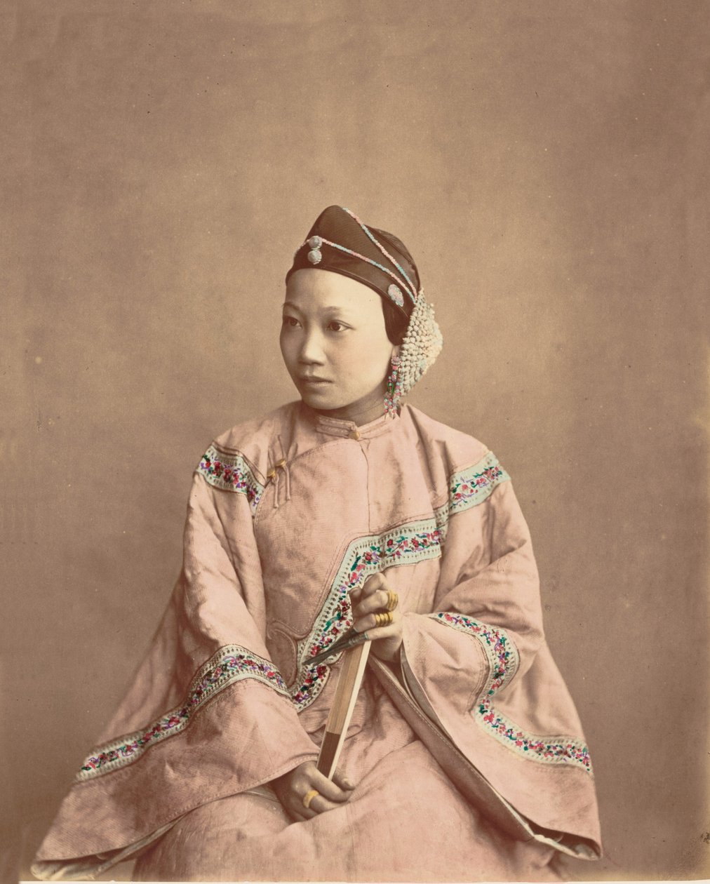 ランクショーの少女、1870年代。 作： ライムンド・フォン・スティルフリード男爵
