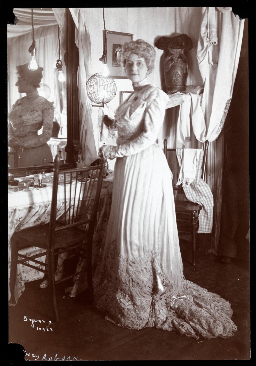 May Robson、1901（銀ゼラチンプリント） 作： バイロンカンパニー