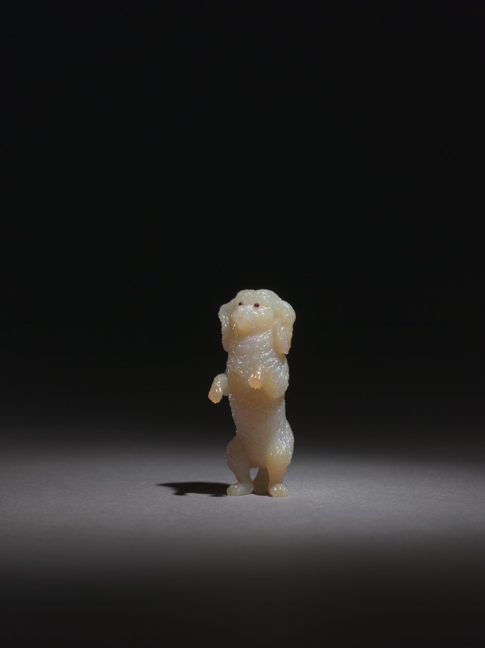 物乞いプードル、1800年代後半から1900年代初頭 作： カール・ファベルジェ