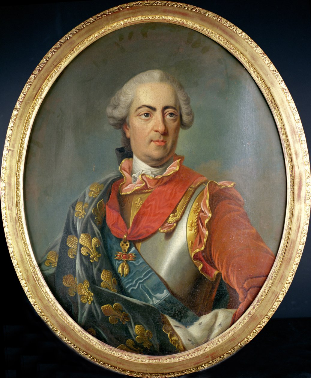 ゴールデンフリース勲章を身に着けているフランスのルイ15世（1710-74）の肖像 作： カール・ヴァン・ルー