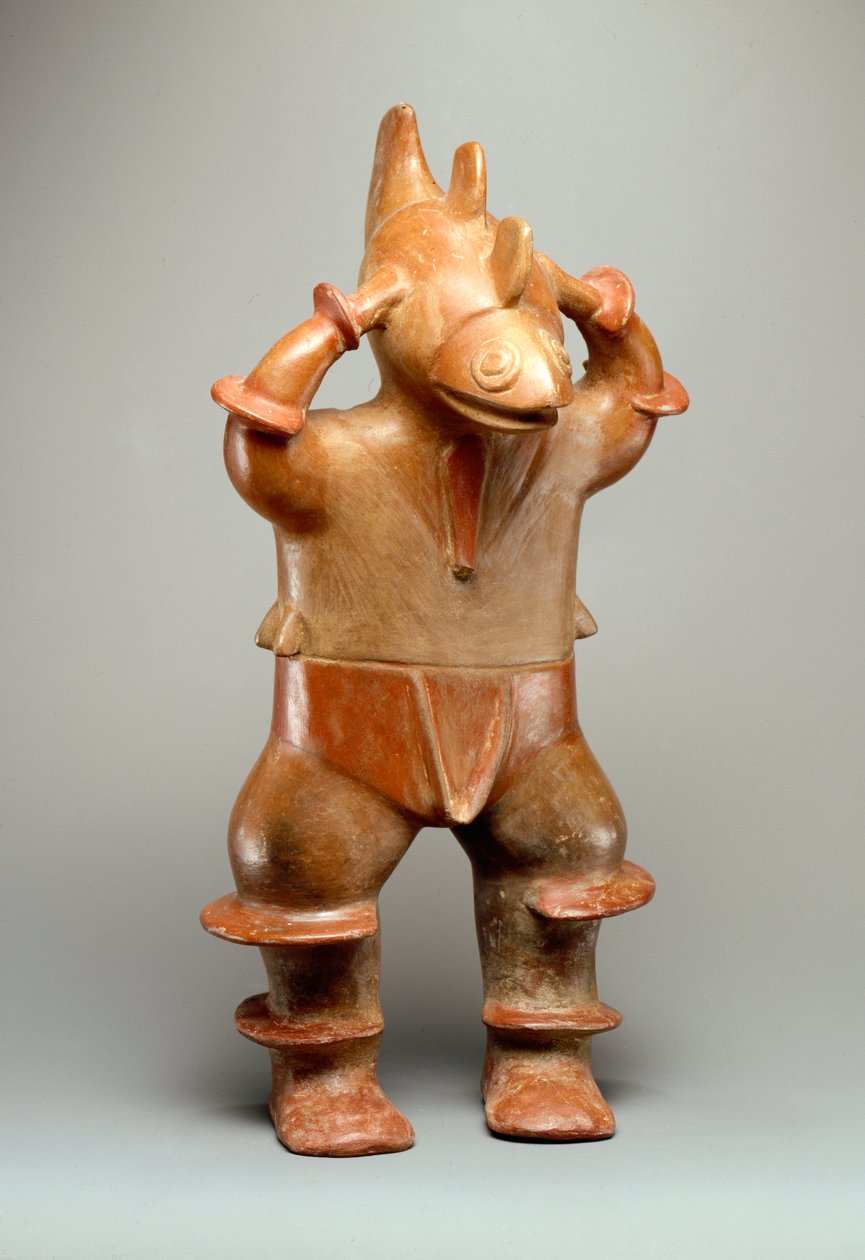 サメの男性像（陶器） 作： コリマ文化