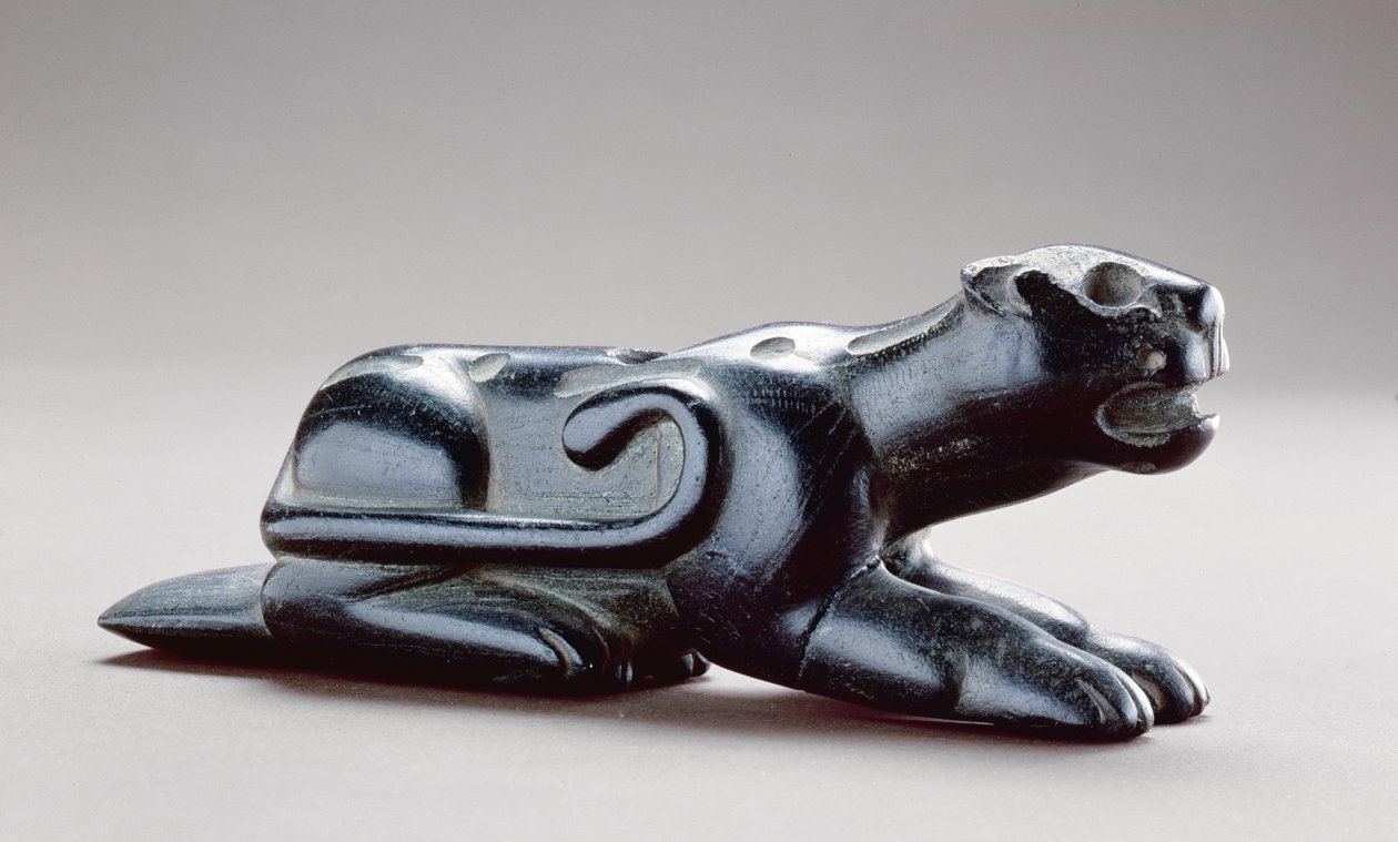 Panther effigy pipe、1-400 AD（ステアタイト） 作： コペナ文化
