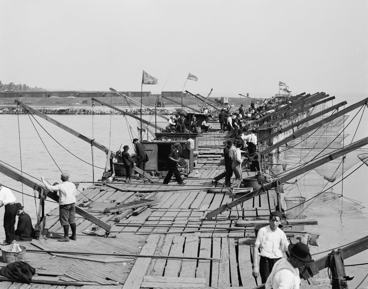 釣り桟橋、シカゴ、イリノイ、c.1910-20 作： デトロイト出版株式会社