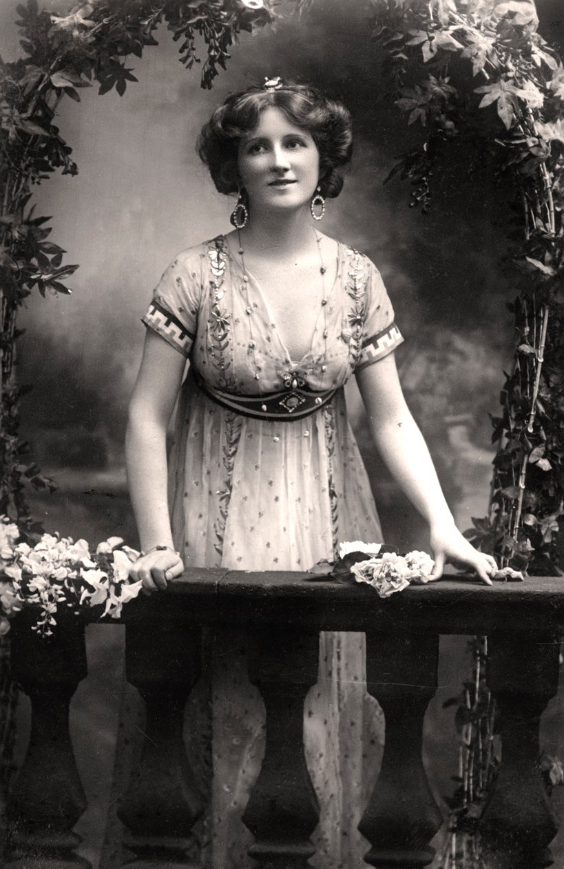 ニーナセブニング、女優、1900年代。 作： ドーバーストリートスタジオ