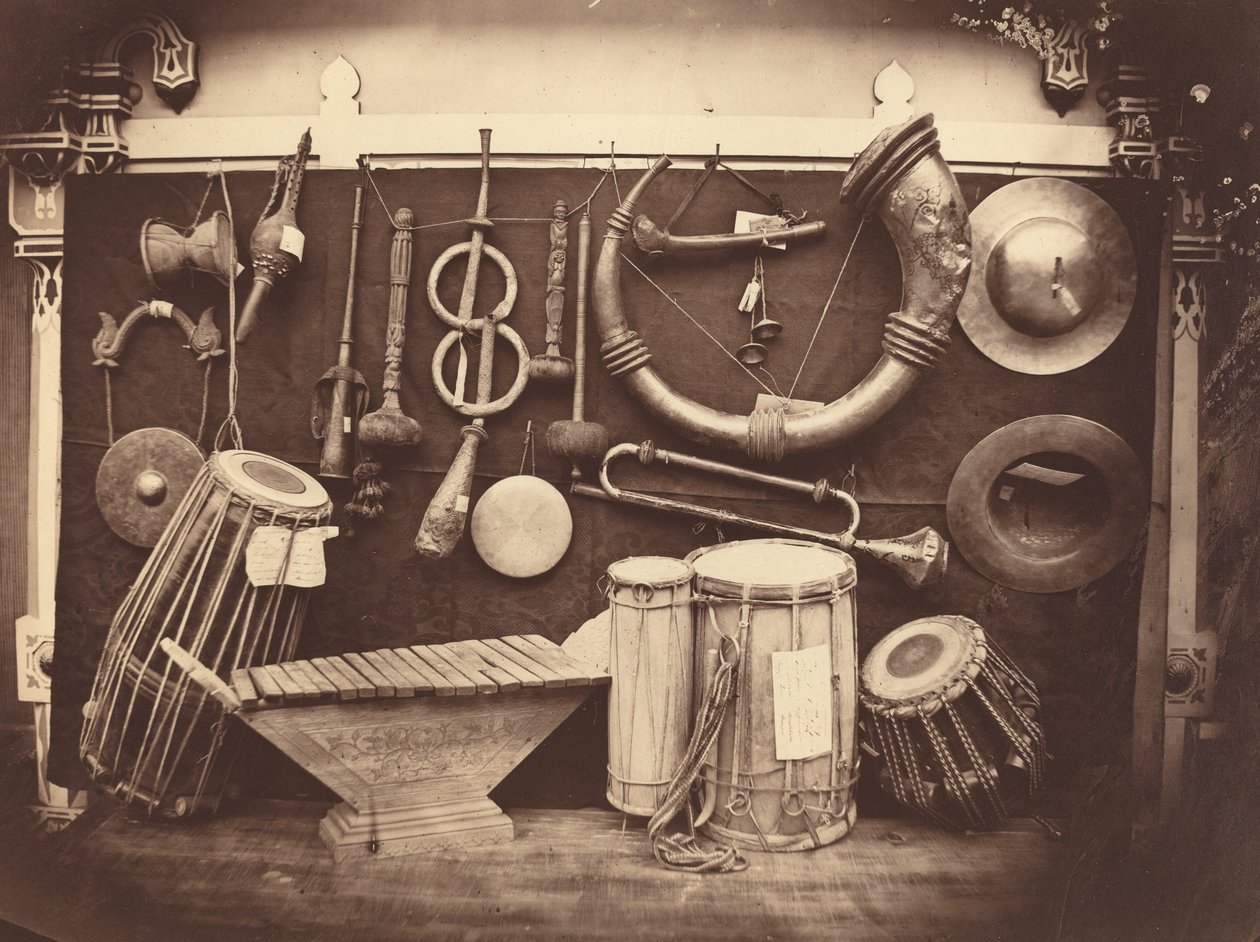 Still Life of Musical Instruments, c. 1863.    1182231   ja       japanese Successfully Translated  Original: Angelica Resting Under a Tree, from Orlando Furioso Translat: Angelica Resting Under a Tree, from Orlando Furioso 1283710 ja japanese Successfully 作： エドモンド・レーベル