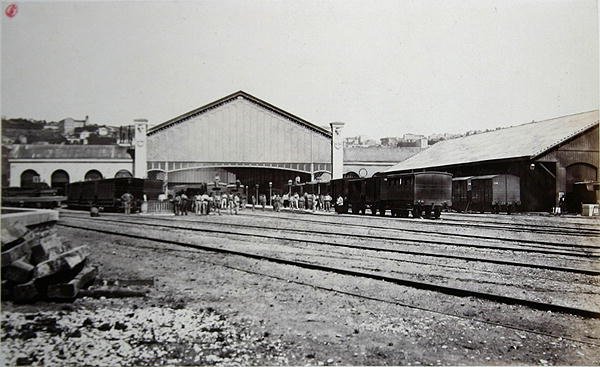 リヨンのペラーシュ駅（Gare de Perrache 作： エドゥアール・ドゥニ・バルデュス