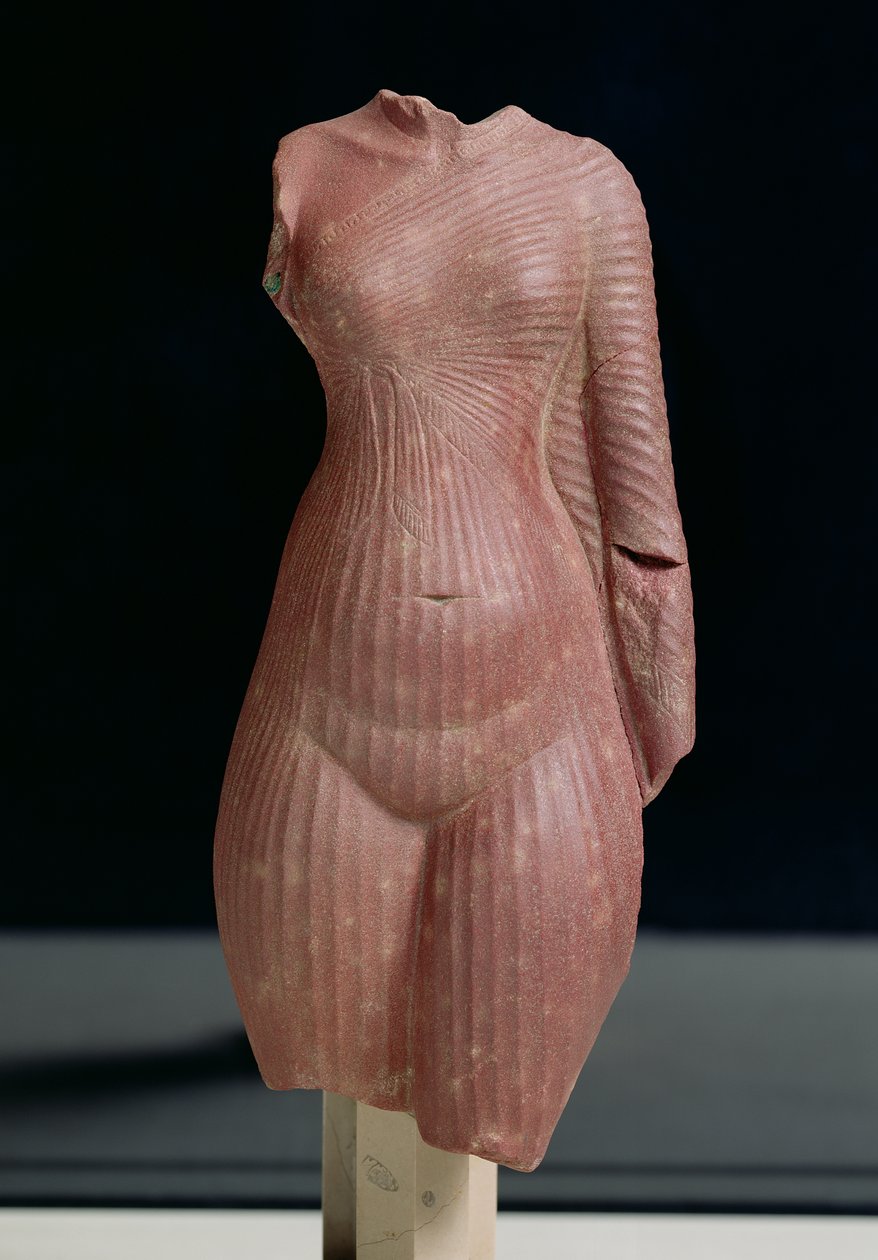 女性の胴体、おそらく女王ネフェルティティ、アマルナ時代（紀元前1136〜1349年）新王国（石英） 作： エジプト第18王朝