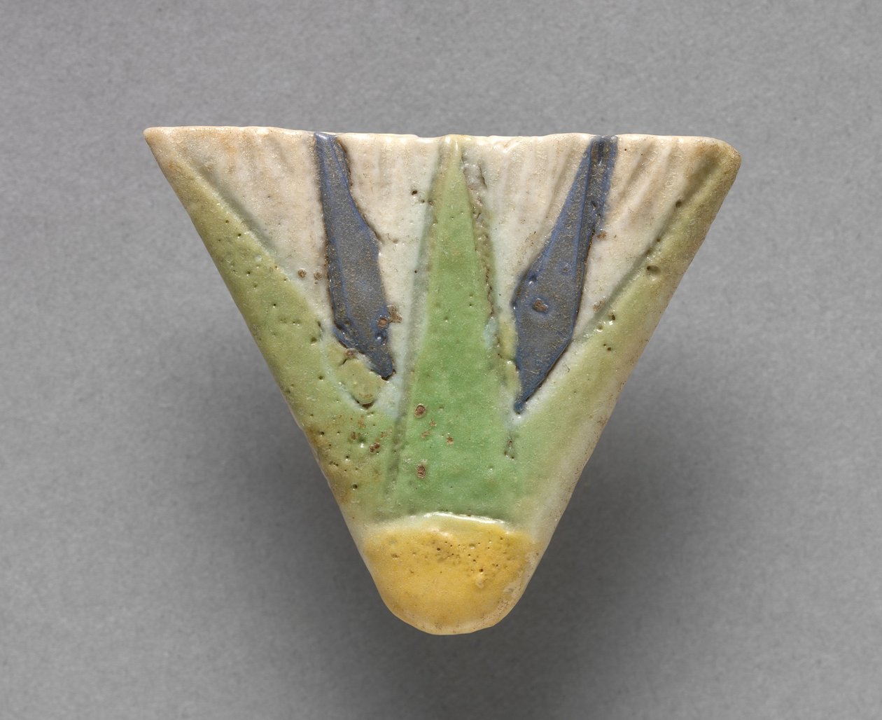 Lotus Blossom Necklace Terminal、c.1391-1337 BC 作： エジプト第18王朝