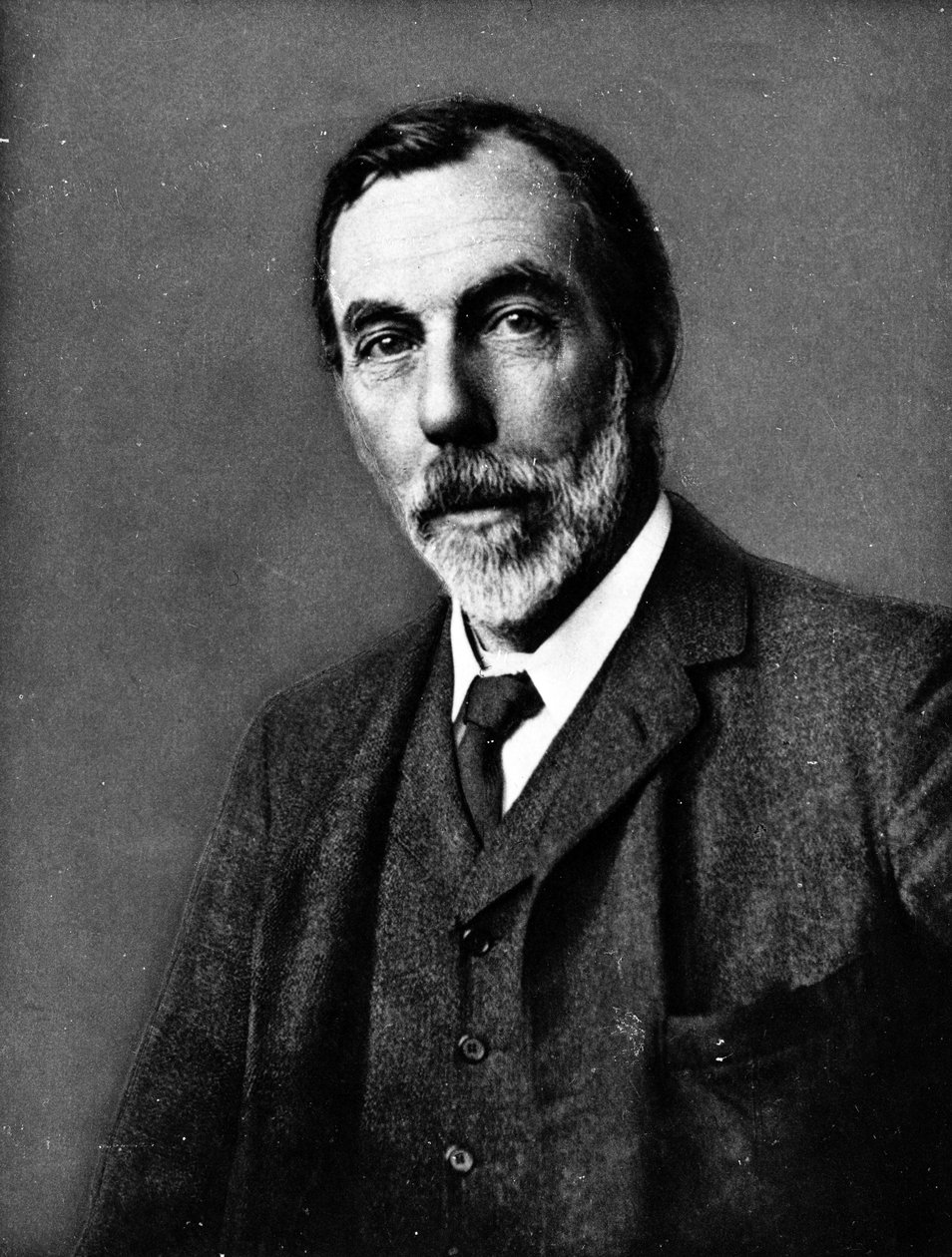 ウィリアム・ラムゼイ、1900〜16年頃（グラビア） 作： エメリー・ウォーカー