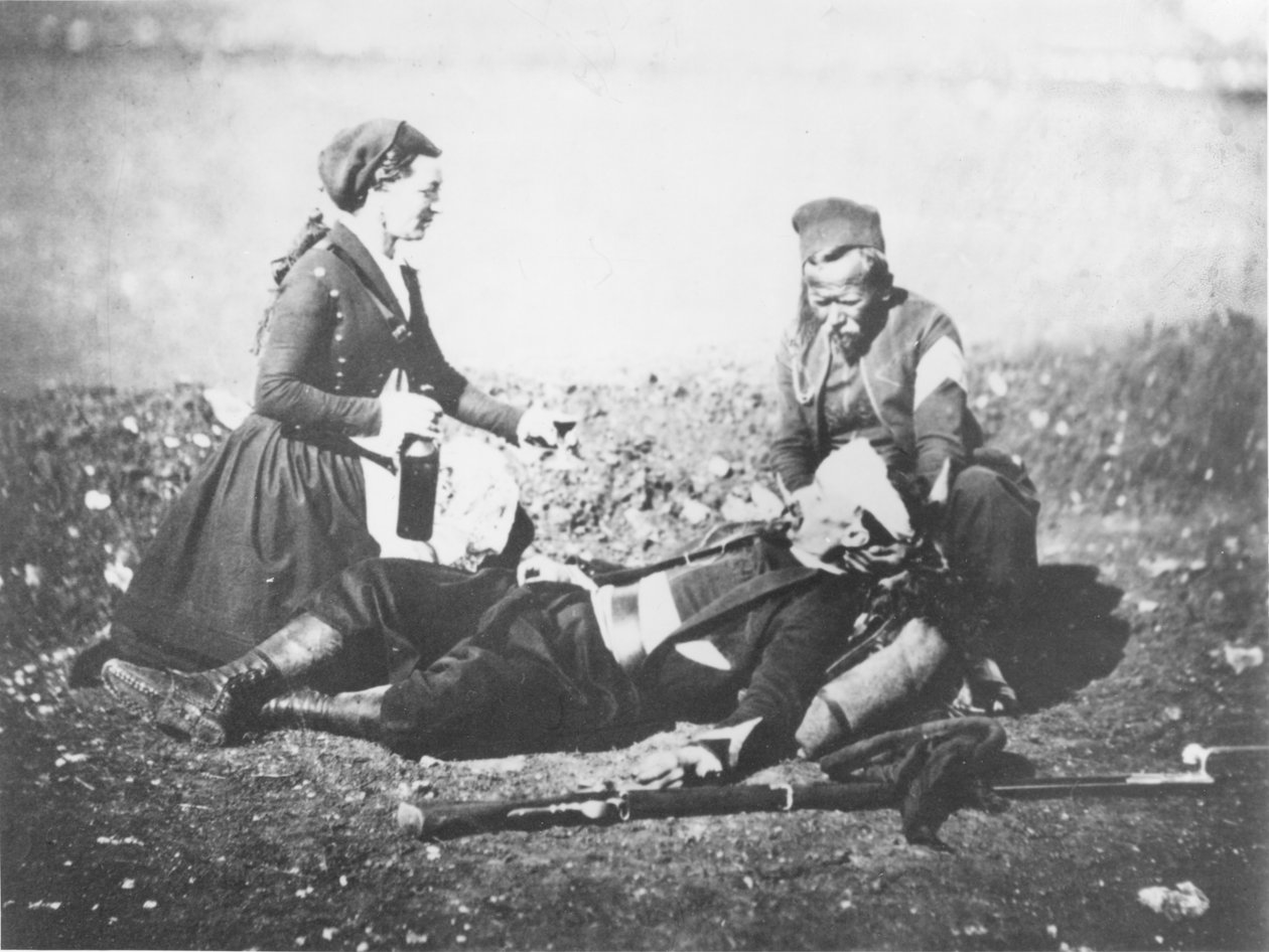 クリミア半島で傷ついた男の世話をする看護師、1855年頃 作： 英語の写真家