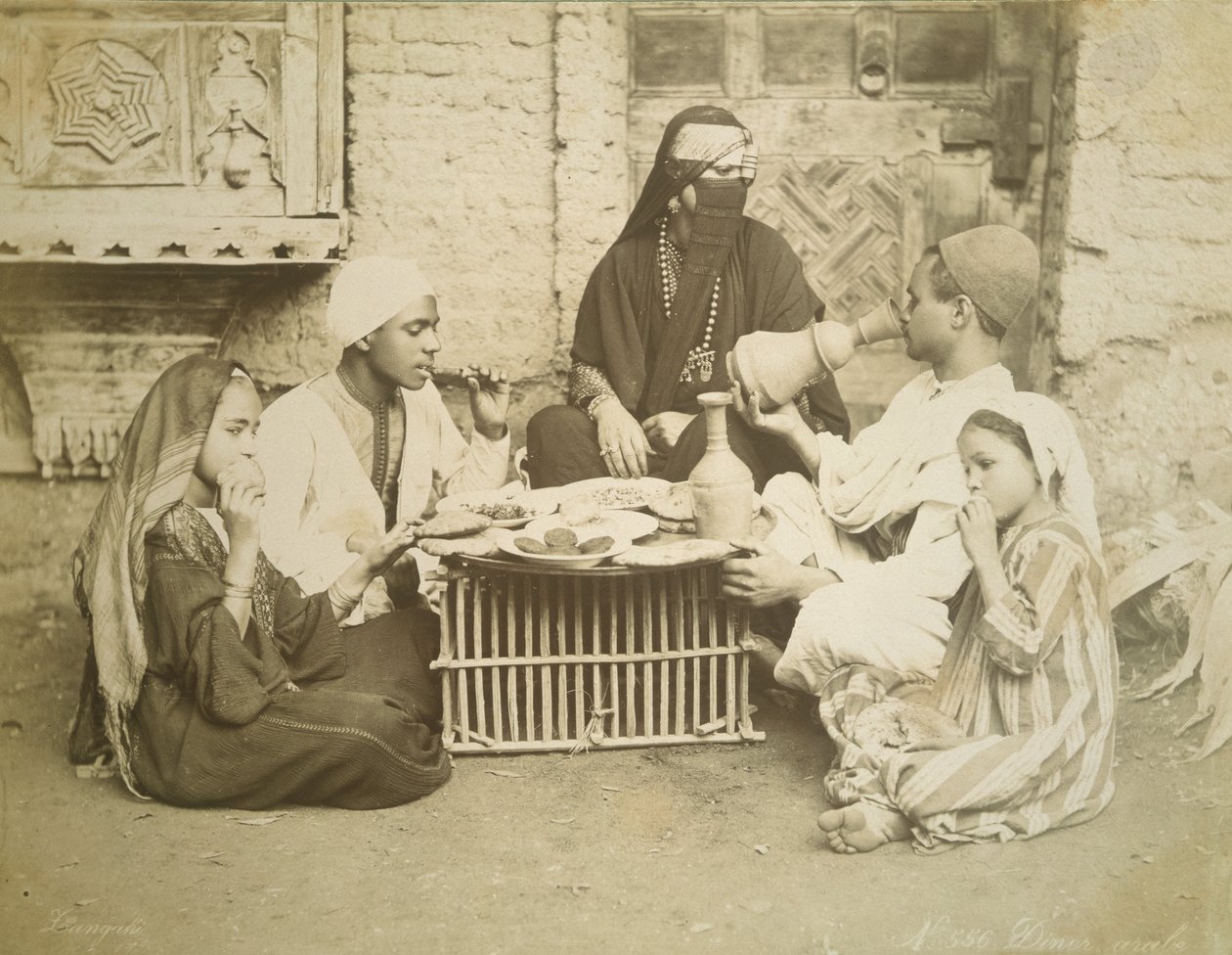 エジプトの家族、1878年頃 作： 英語の写真家