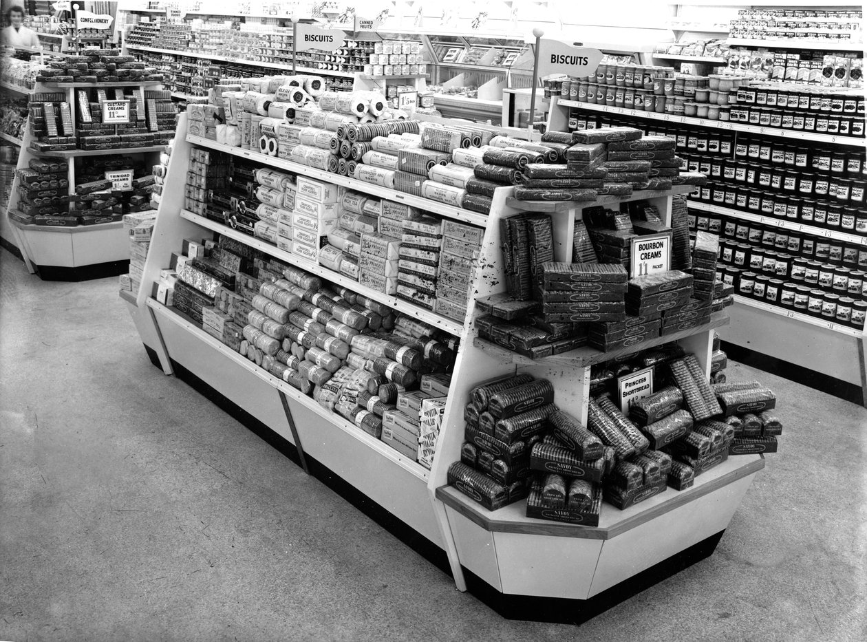 ビスケット通路、ウールワース店、1956 作： 英語の写真家