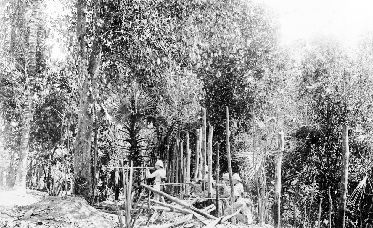 ビルマのジャングルで戦うイギリス軍、1891年 作： 英語の写真家