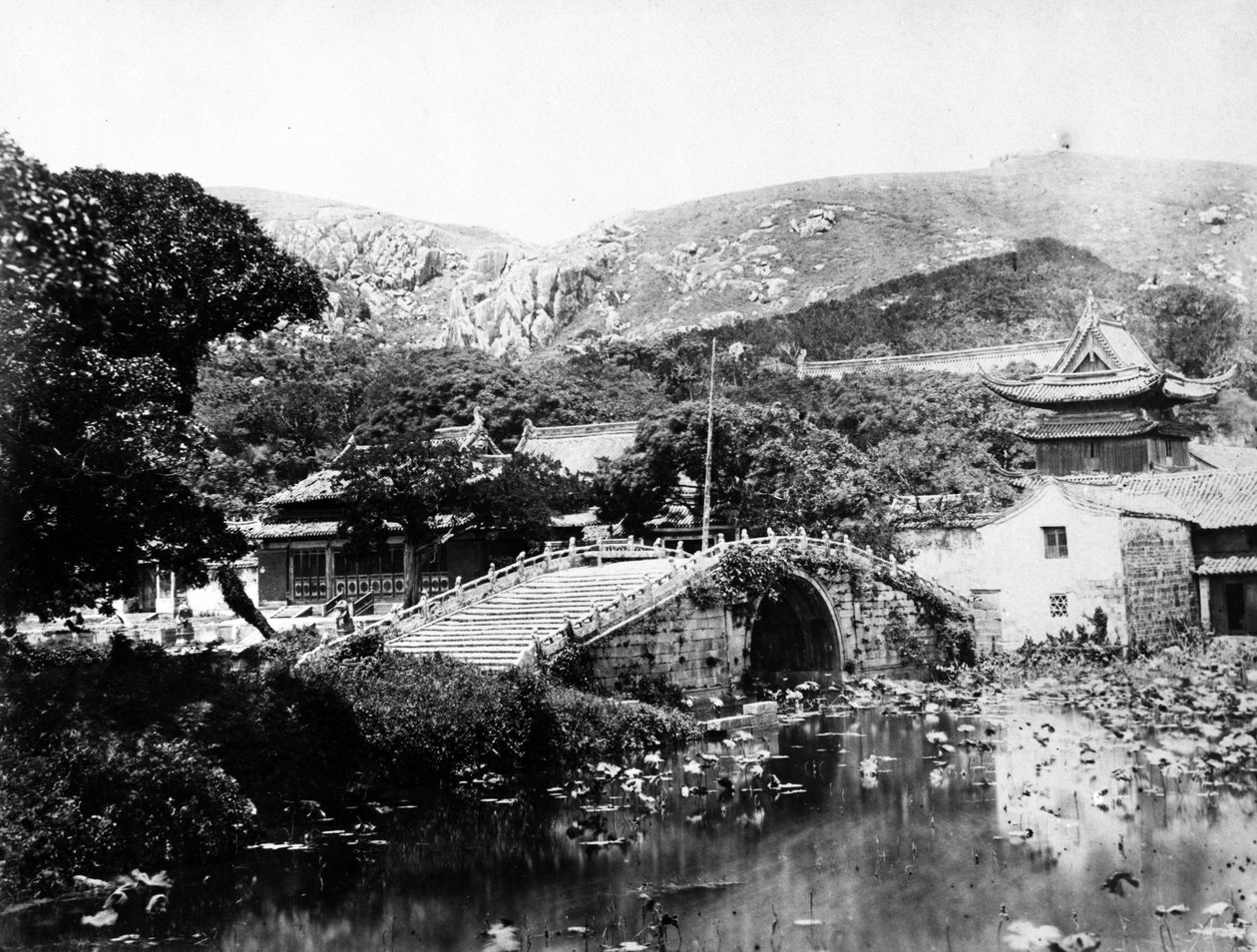 フートゥ、中山、1870年頃 作： 英語の写真家