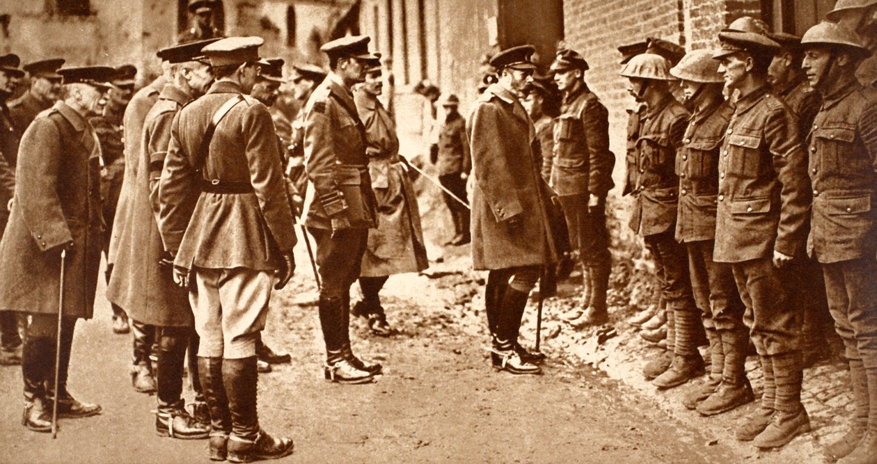7億人のジョージ王。 Bullecourt後のシャーウッドフォレスター、1918年3月 作： 英語の写真家