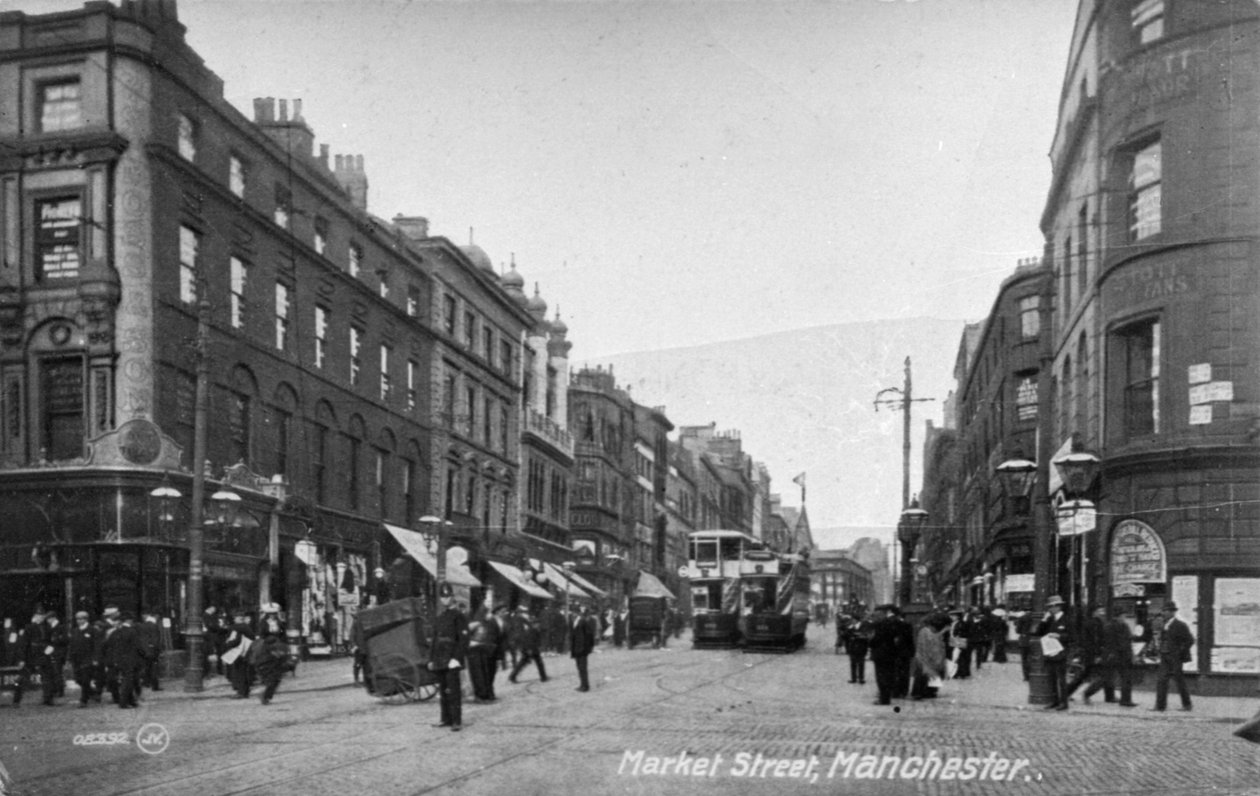 マーケットストリート、マンチェスター、1910年頃 作： 英語の写真家