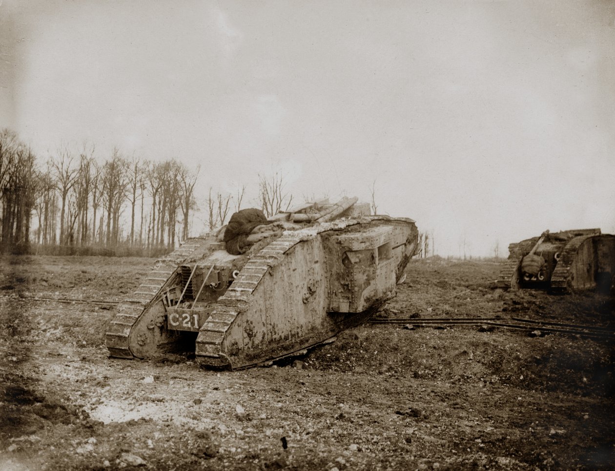 1917年のアラスでMk II戦車が活躍 作： 英語の写真家
