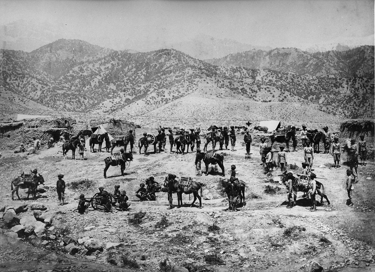 1878年から80年にかけてクラム渓谷にあるパンジャブフロンティアフォースのネイティブマウンテンバッテリー 作： 英語の写真家