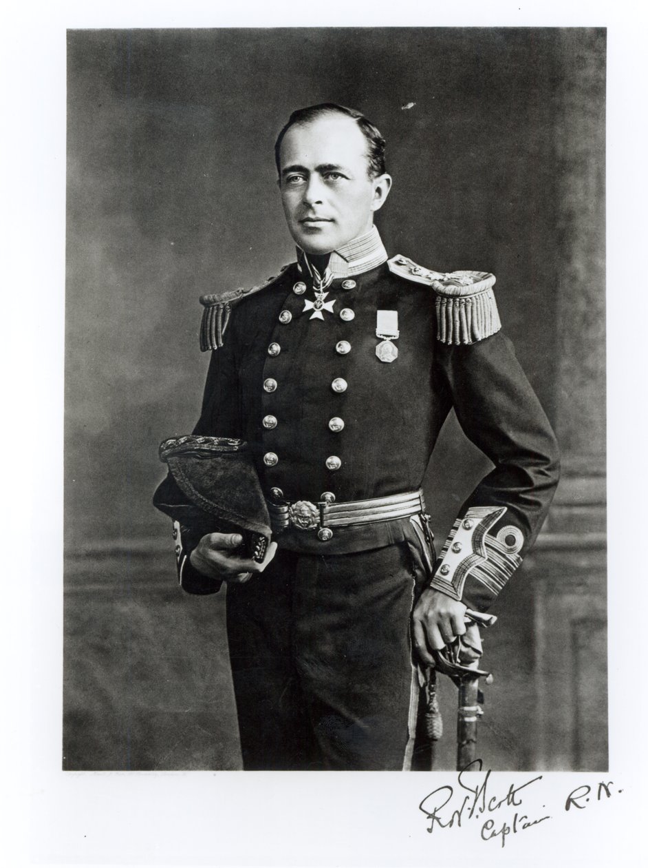 キャプテンロバートファルコンスコット（1868-1912）の肖像 作： 英語の写真家