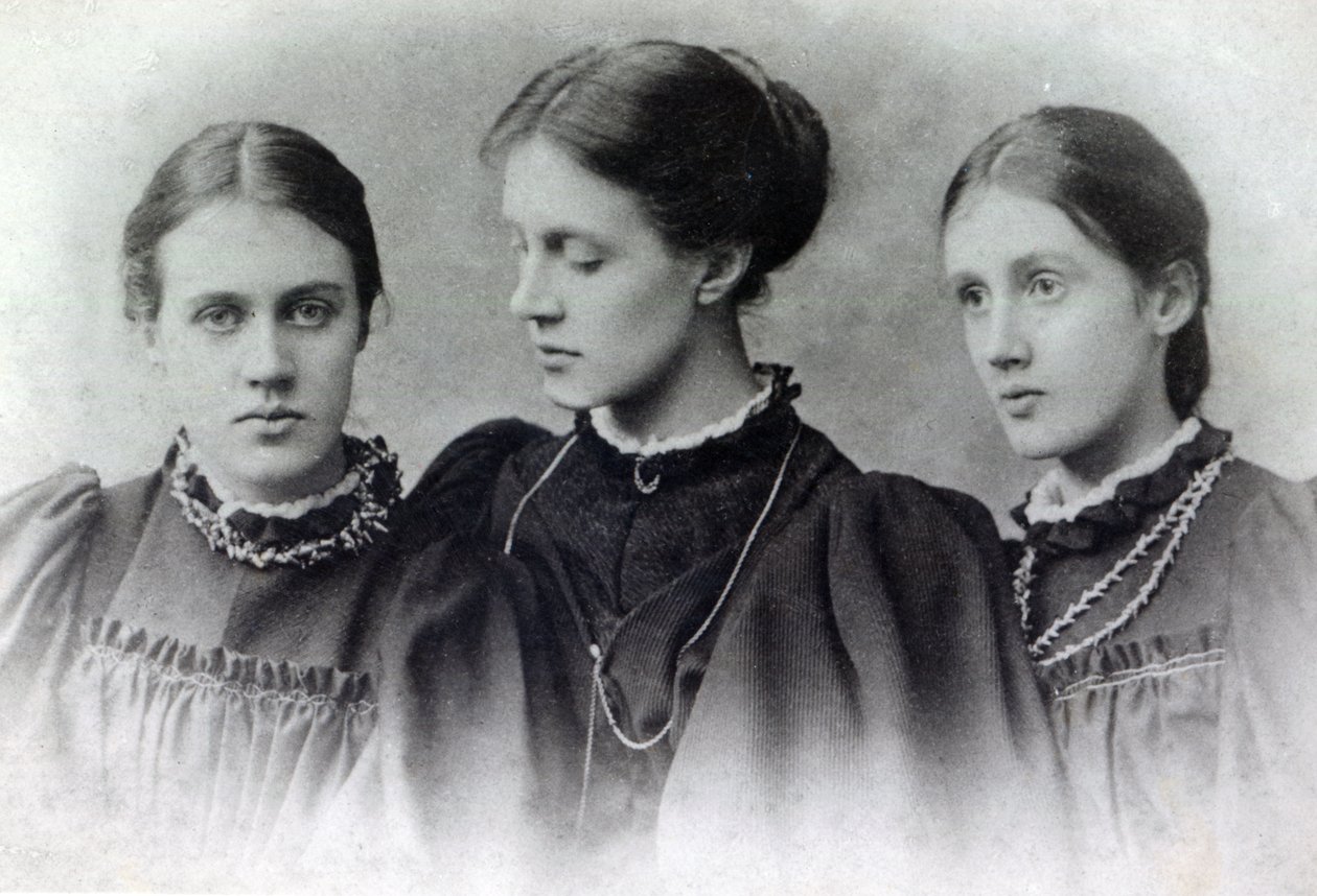 ステラ、ヴァネッサ、バージニアスティーブン、1896年頃 作： 英語の写真家