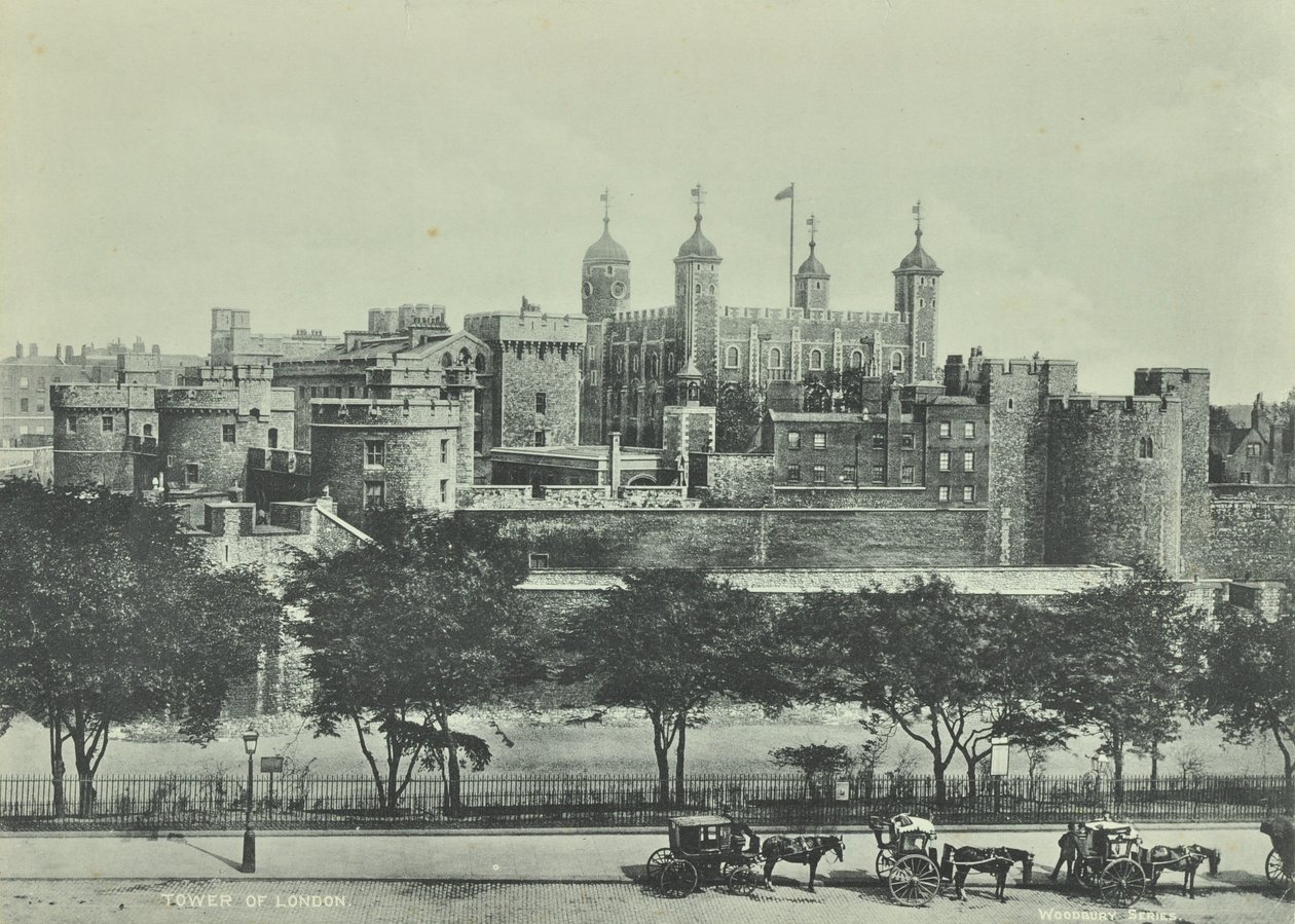 ロンドン塔、タワーヒル、1890 作： 英語の写真家