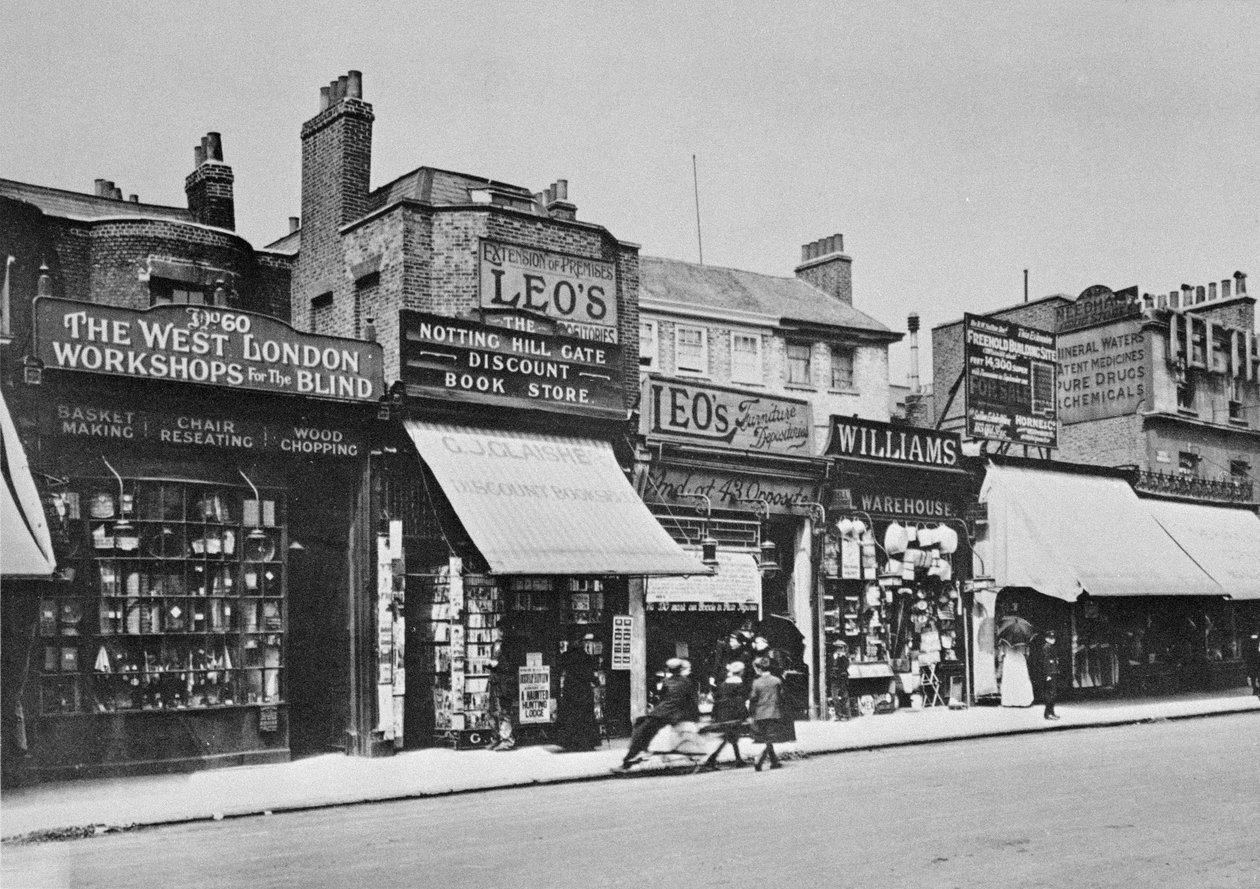 1913年頃のノッティングヒルゲートの眺め 作： 英語の写真家