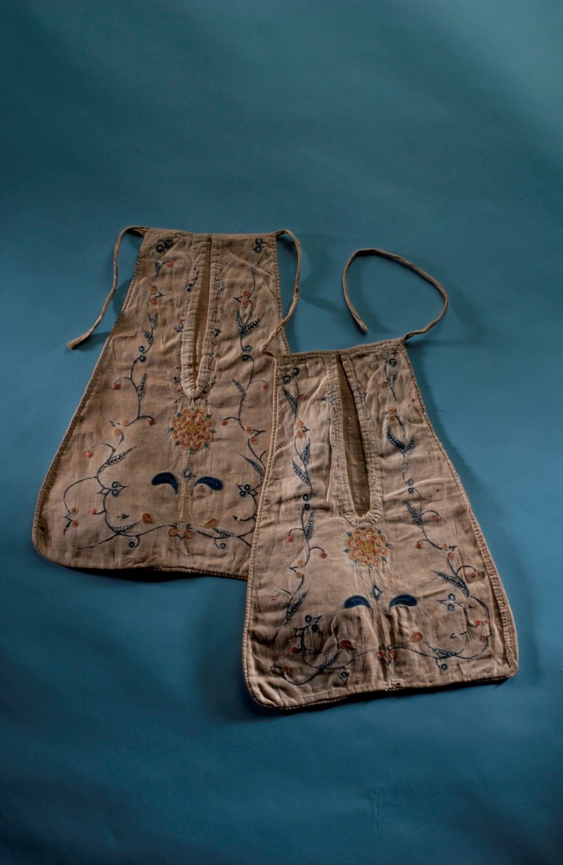 付属のポケットのペア、c.1750（綿と絹） 作： 英語学校