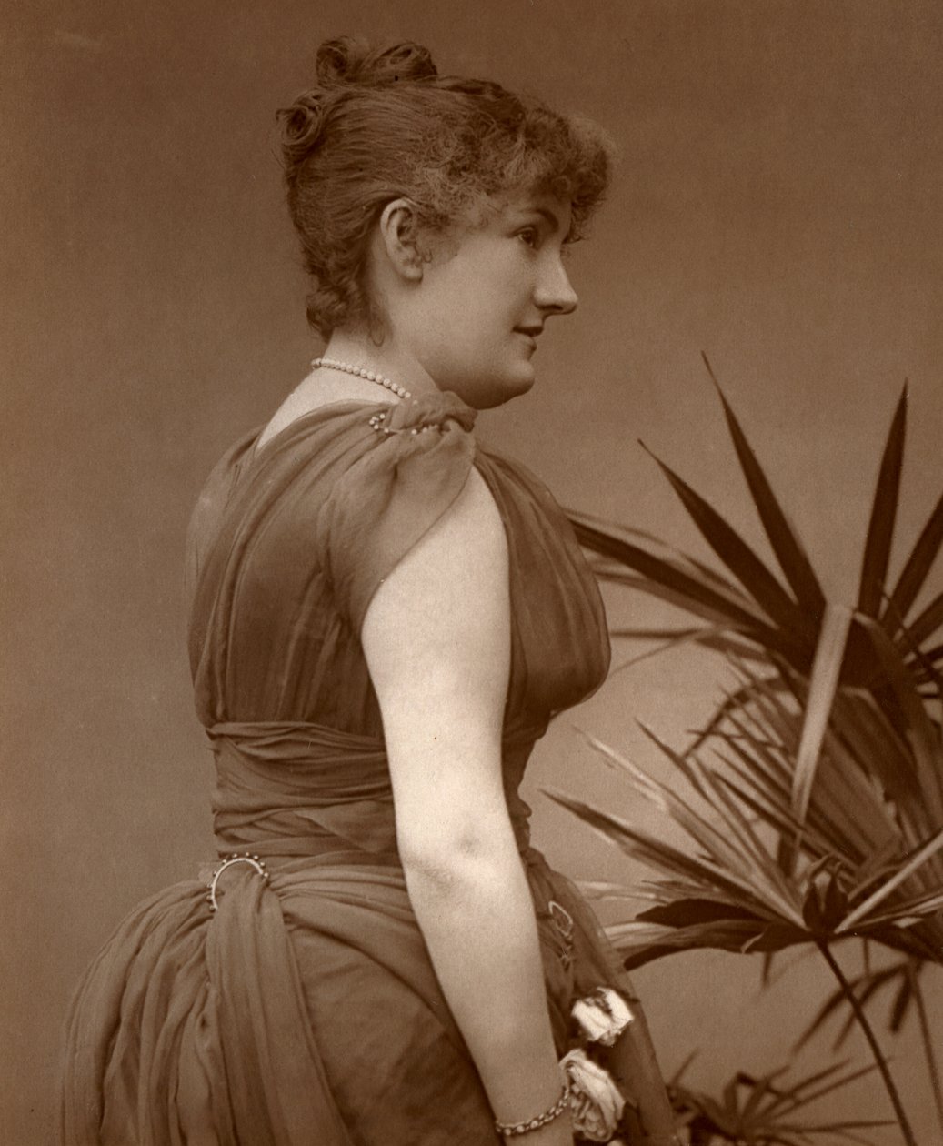 ミスエディスウッドワース、イギリスの女優、1888年 作： アーネストバロー