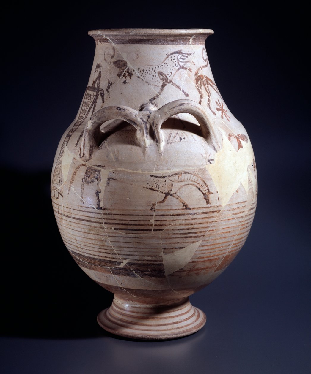 テラコッタのクレーター、紀元前680～660年 作： エトルリア語