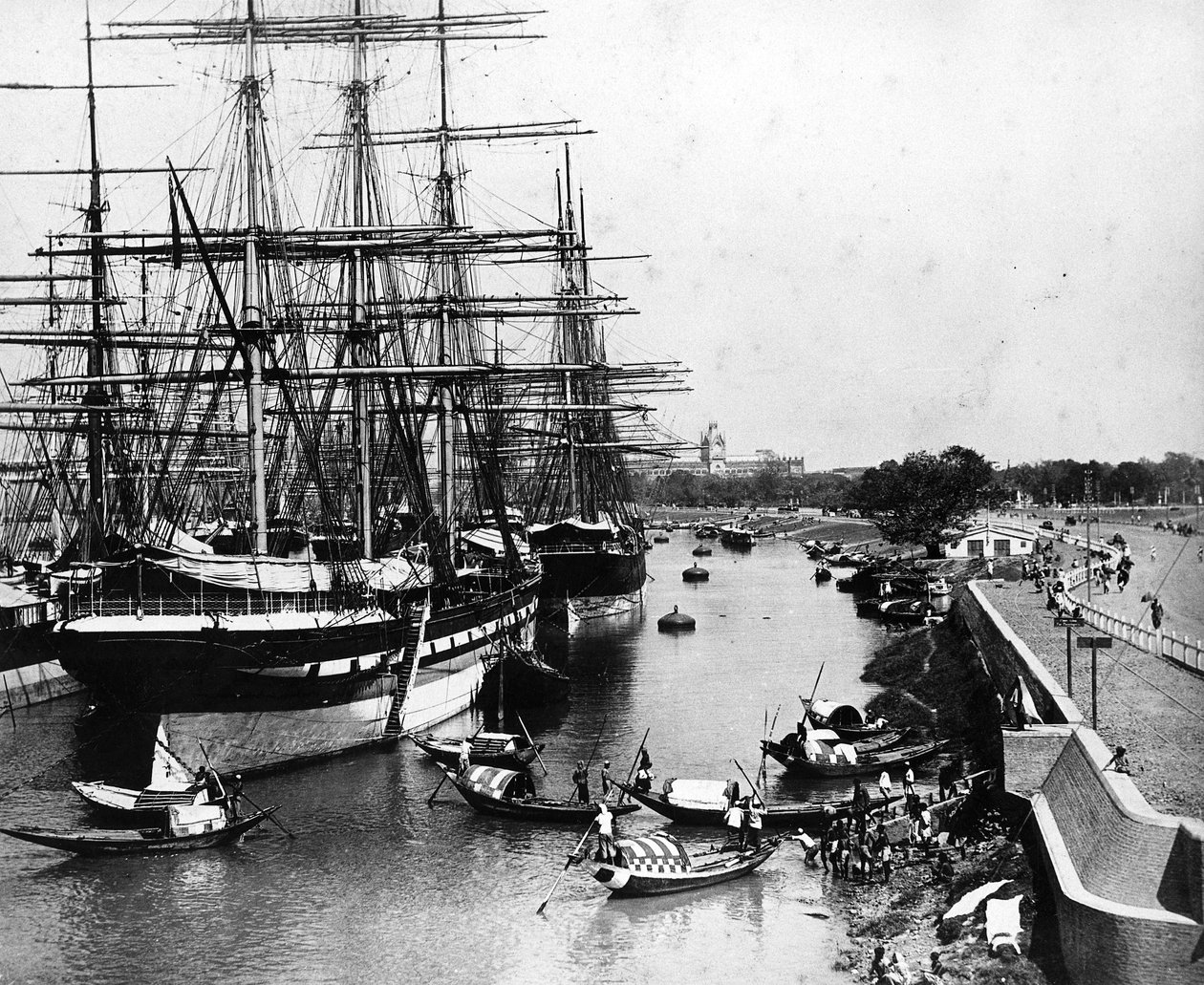 カルカッタドック、1880年頃 作： ヨーロッパの写真家