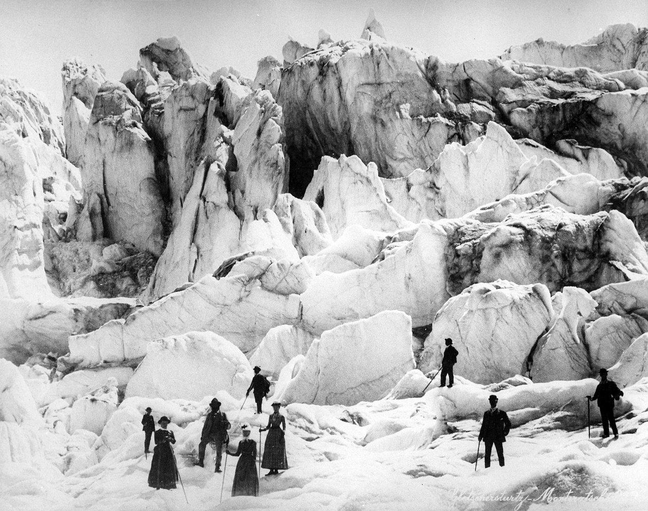 モルテラッチ氷河の登山者、19世紀後半 作： ヨーロッパの写真家