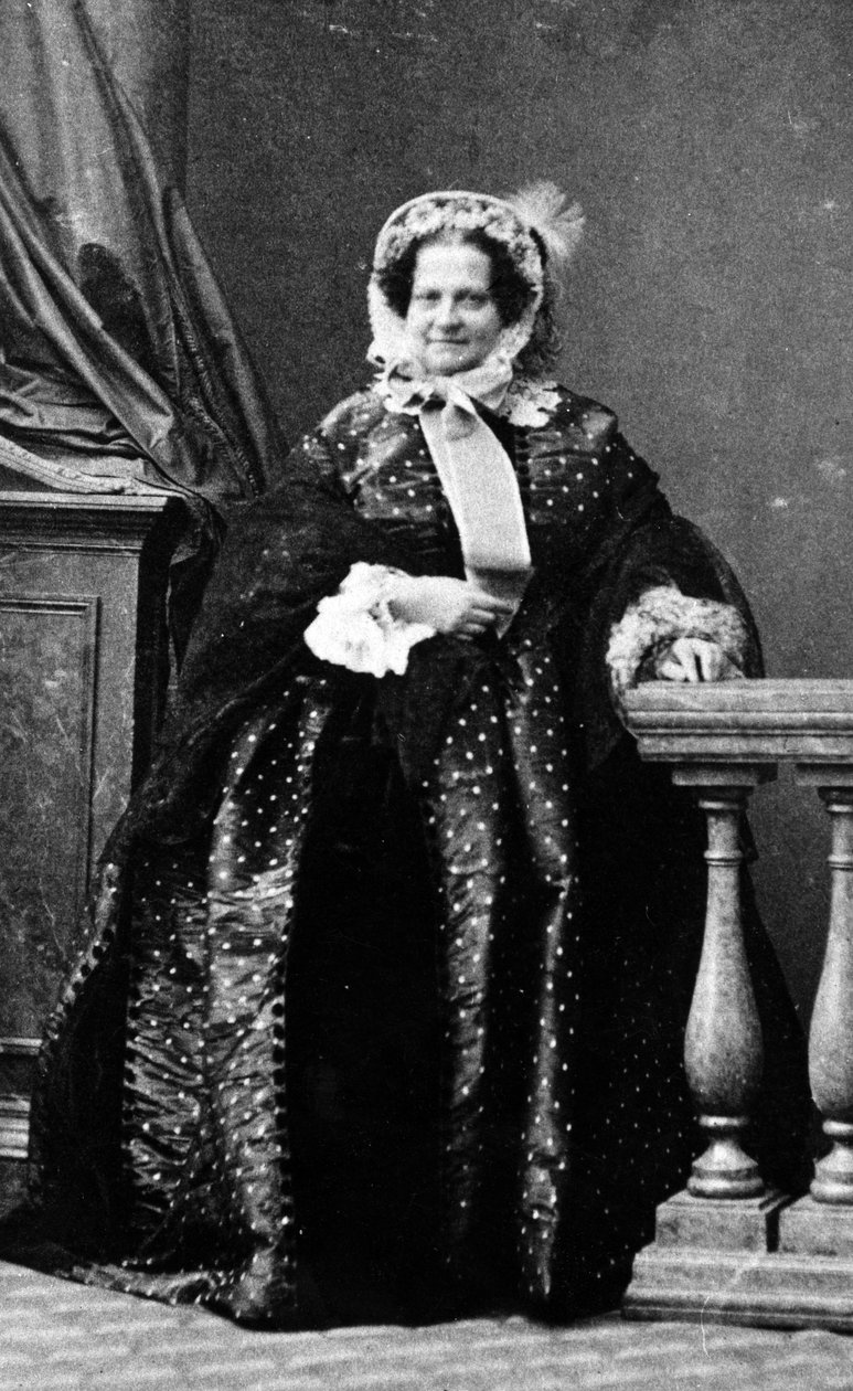 マリアクリスティーナ、スペインの女王の配偶者、1860〜70年頃 作： ヨーロッパの写真家