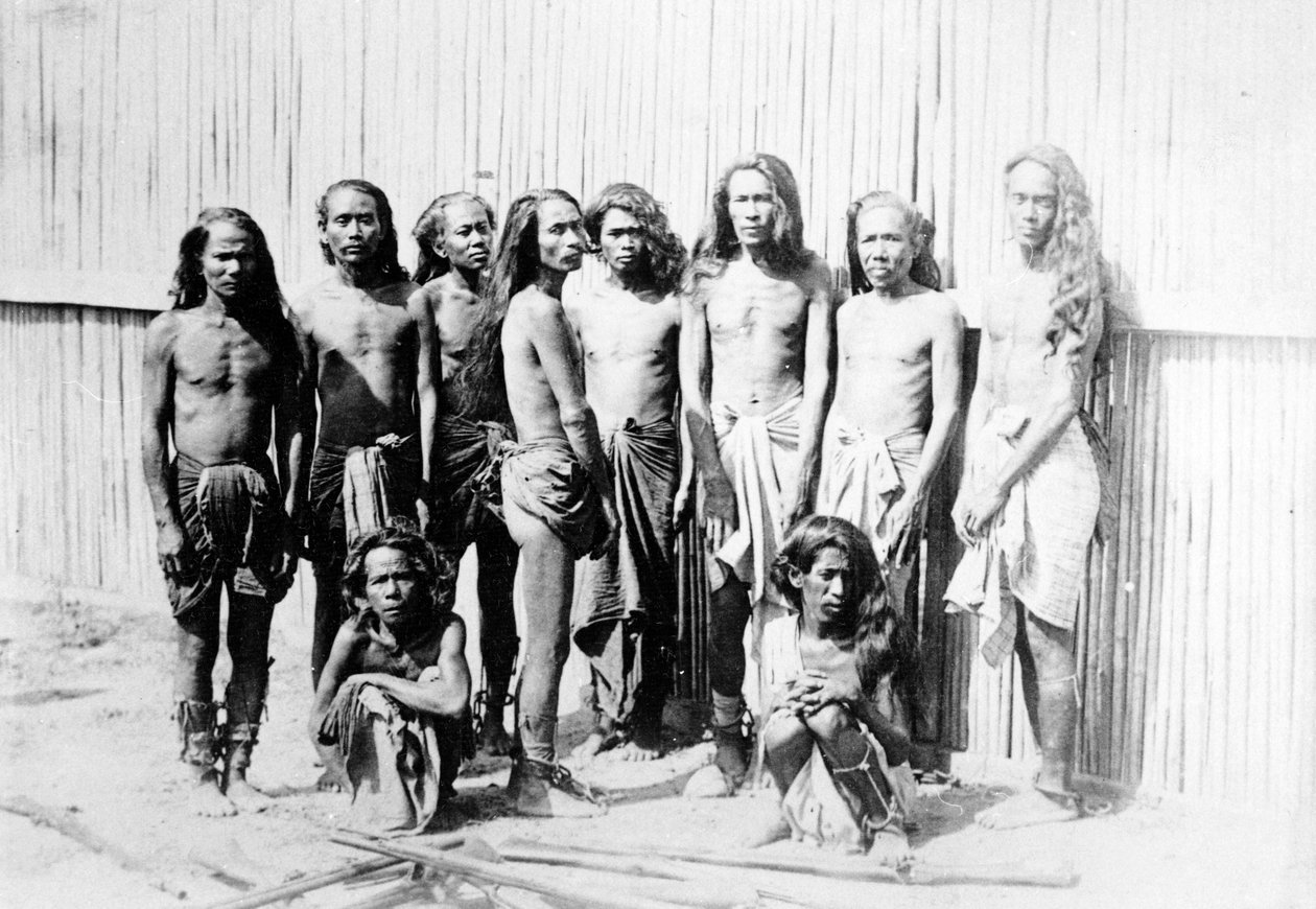 イェー・ユー・ジャングルで捕獲されたダコイツ、1880年頃 作： フェリーチェ・ベアト