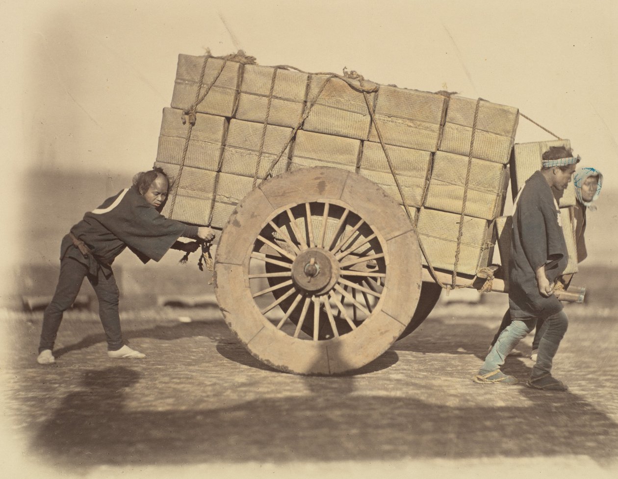 しゃりき、またはカートを押すクーリー、ca。 1860年。 作： フェリーチェ・ベアト