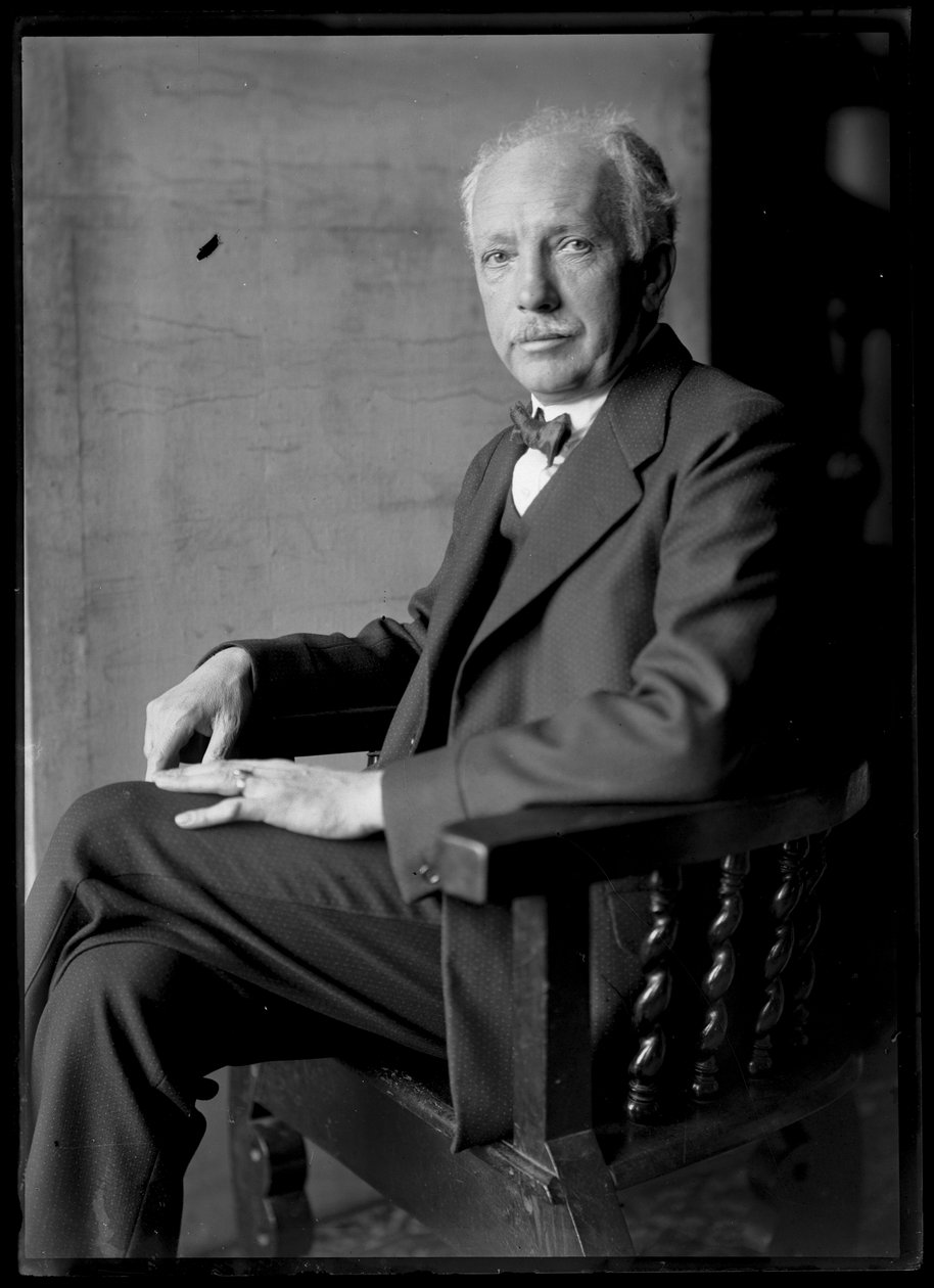 リヒャルト・シュトラウス（1864-1949）の写真 作： フェルディナンド・シュムッツァー